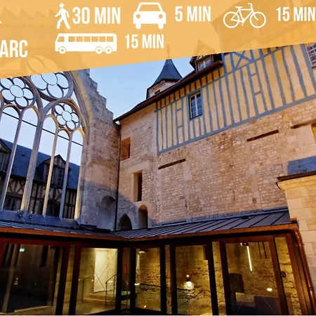 : Vue Panoramique Sur La Seine Avec Parking Apartment *